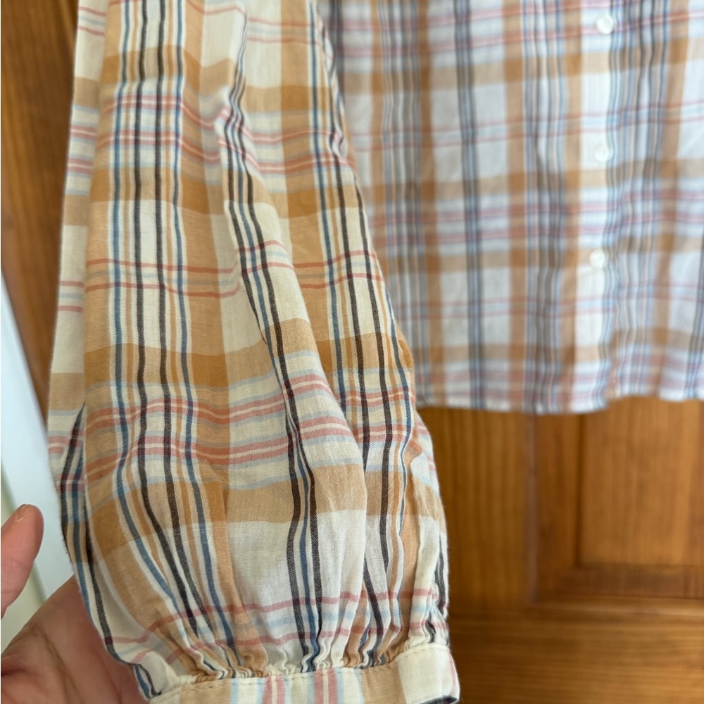 GAP Neutral Plaid Button up shirt - Picture 2 of 6